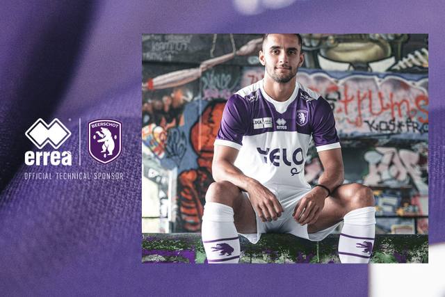Erreà presentation graphic featuring a player wearing the Beerschot 2023/24 away shirt.
