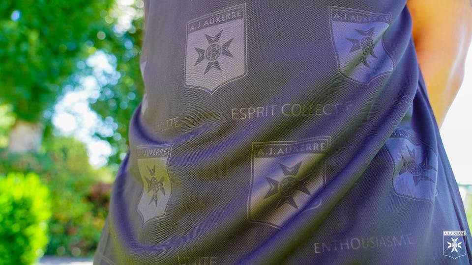 AJ Auxerre Away Shirt 2024/25